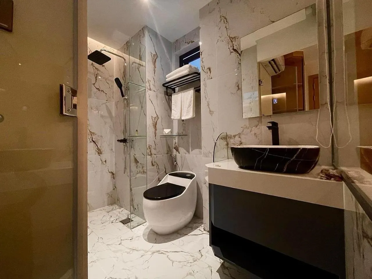 Kien Thinh Gia Hotel Nha Trang