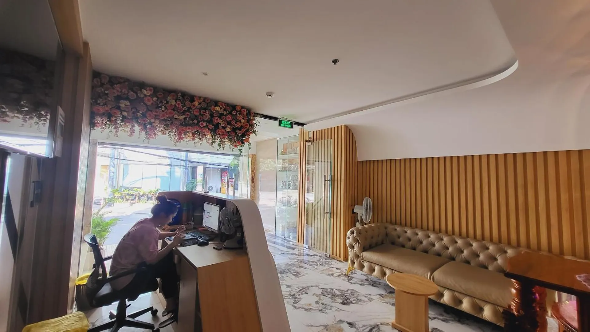 Kien Thinh Gia Hotel Nha Trang
